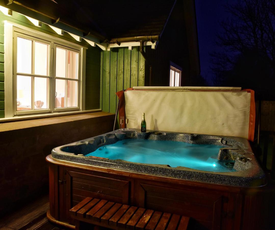 Highland Heather Lodges Comrie Exterior foto